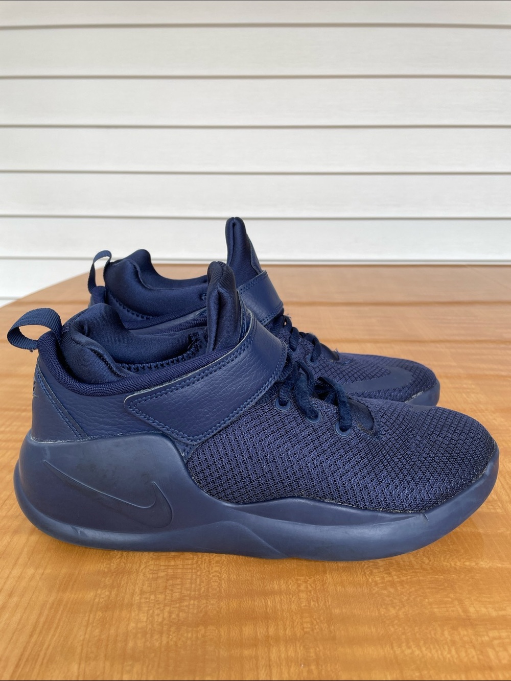 Nike Kwazi Boys Basketball Shoes Size 7Y Midnight Blue
